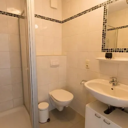 Lägenhet Ferienhus 6 *